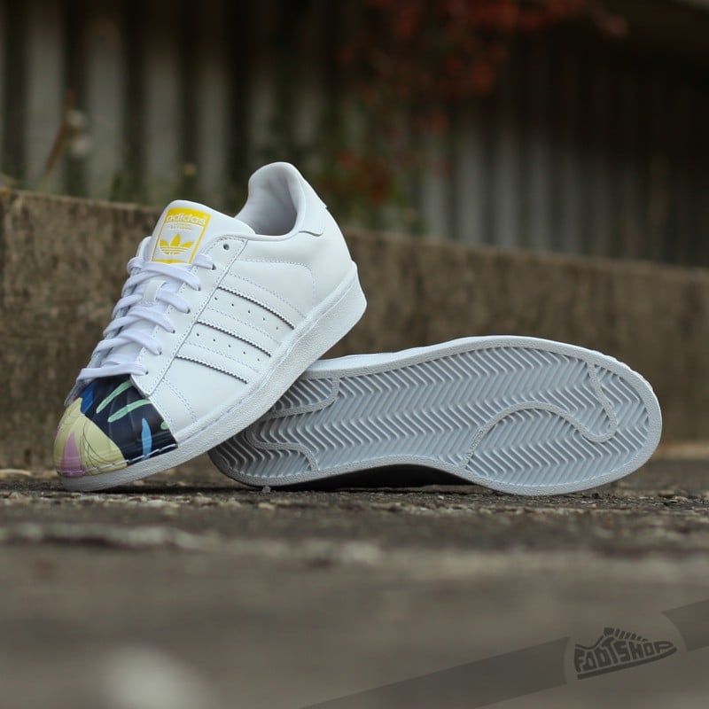 Men s shoes adidas Superstar Pharrell Supershell White White Yellow Footshop