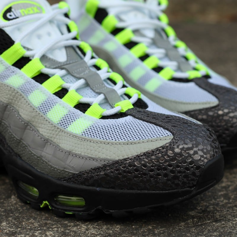 Vyriška avalynė Nike Air Max 95 OG Premium Black/ Volt- Medium Ash- Dark Powter (Animal)