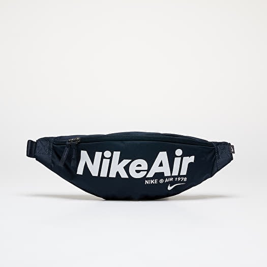 Nike air hip pack hotsell
