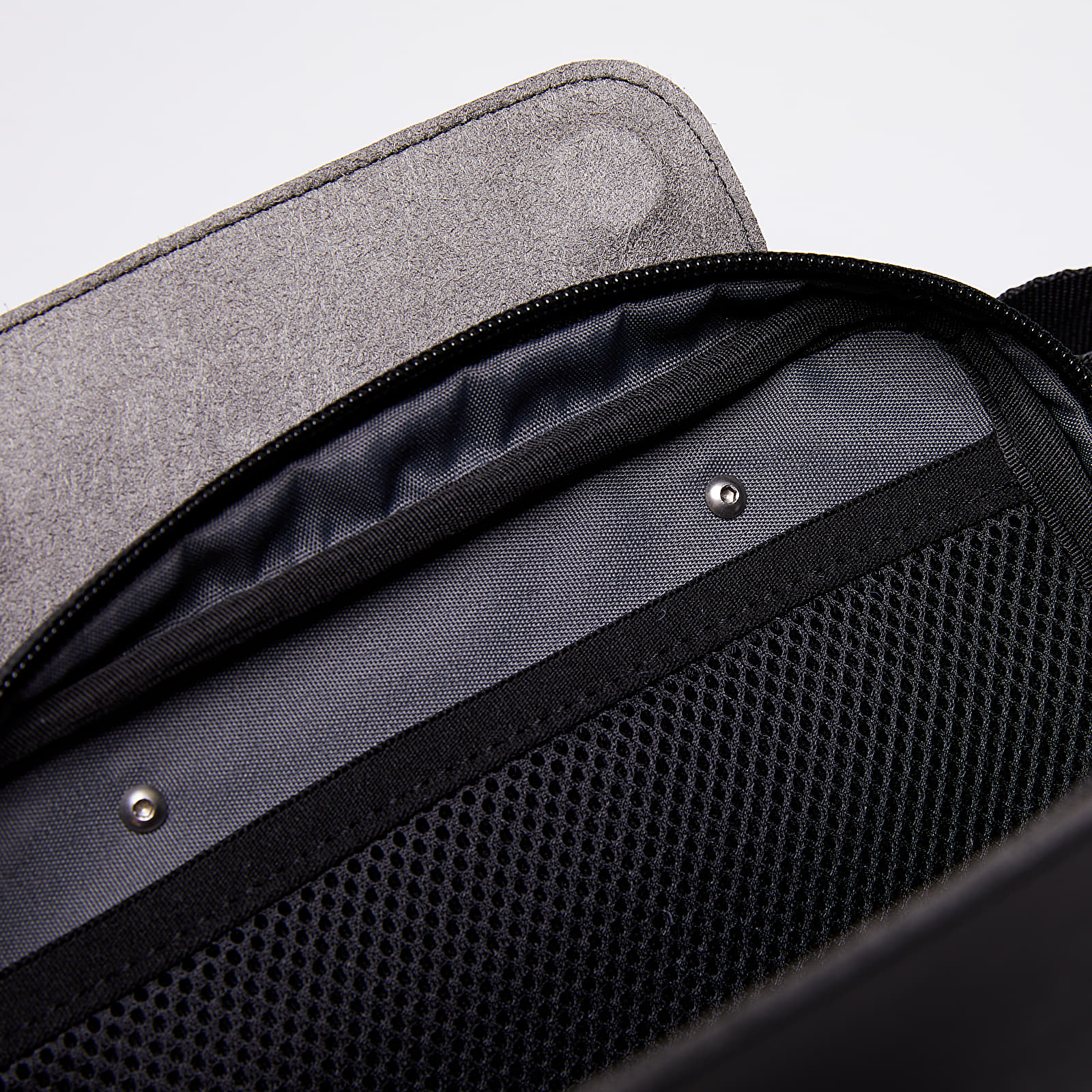 Ledvinky NAUT Rudiment Tech Bag Black