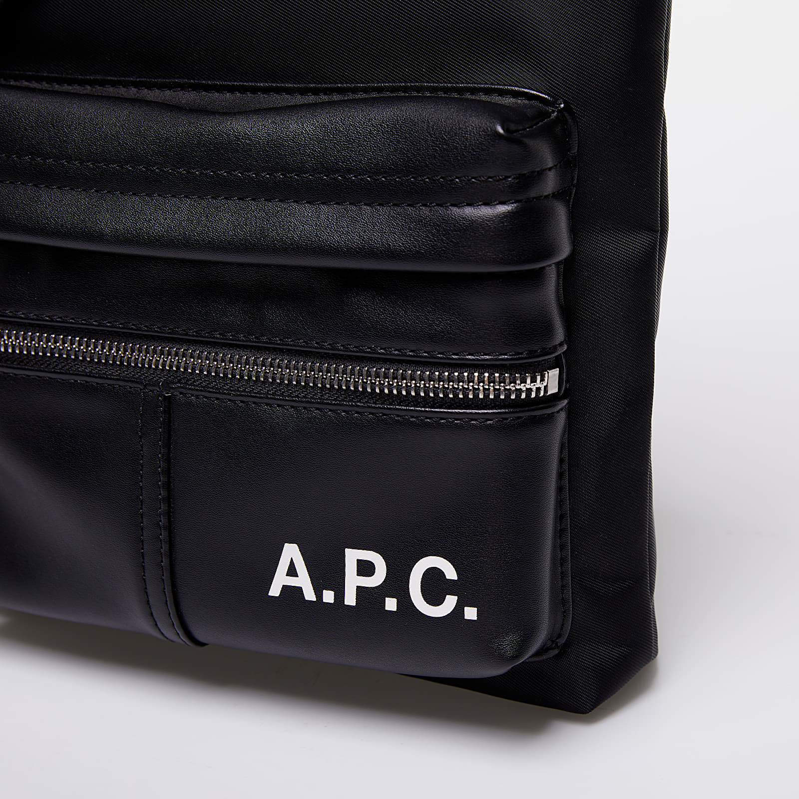 Crossbody bags A.P.C. Camden Sacoche Bag Black Footshop