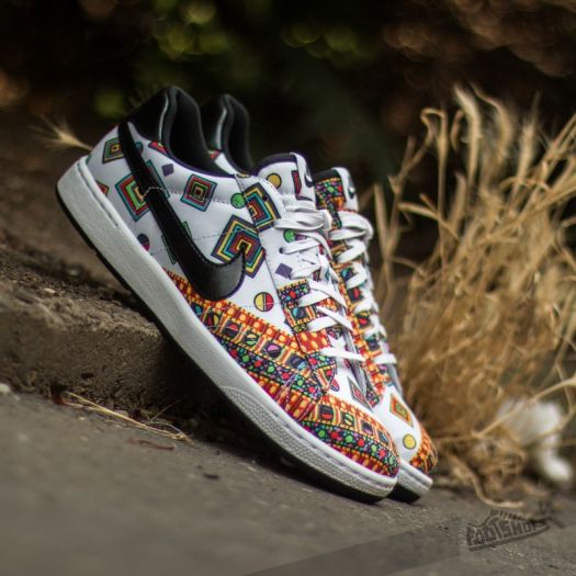 Zapatillas mujer Nike W Tennis Classic Ultra Liberty QS White Black Footshop