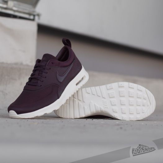 Nike air max thea premium mahogany top