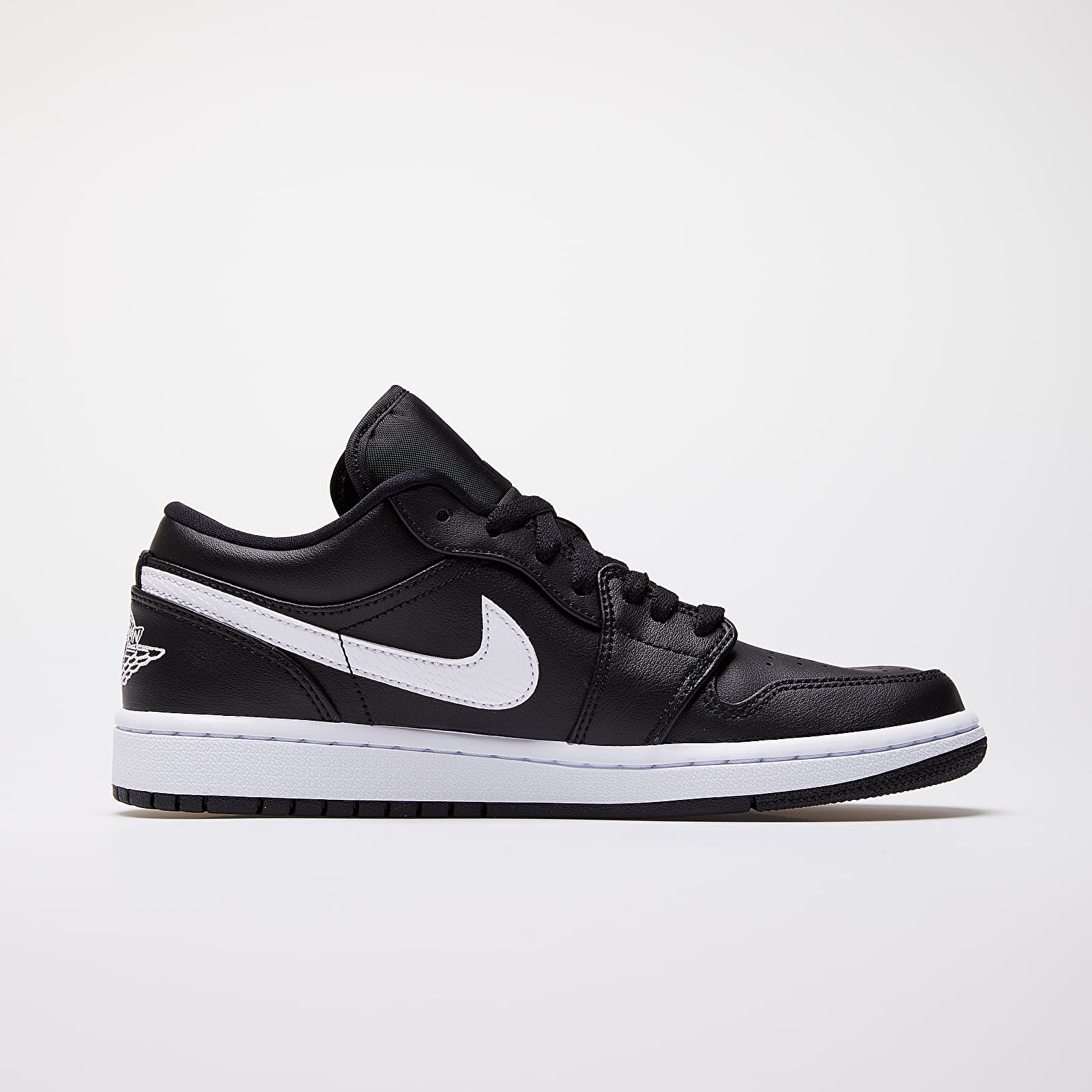 Damesko Jordan Wmns Air 1 Low Black/ White-White