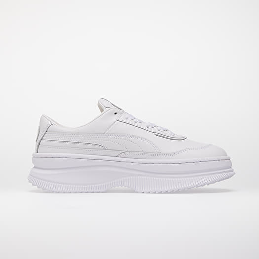 Puma store platform blanche