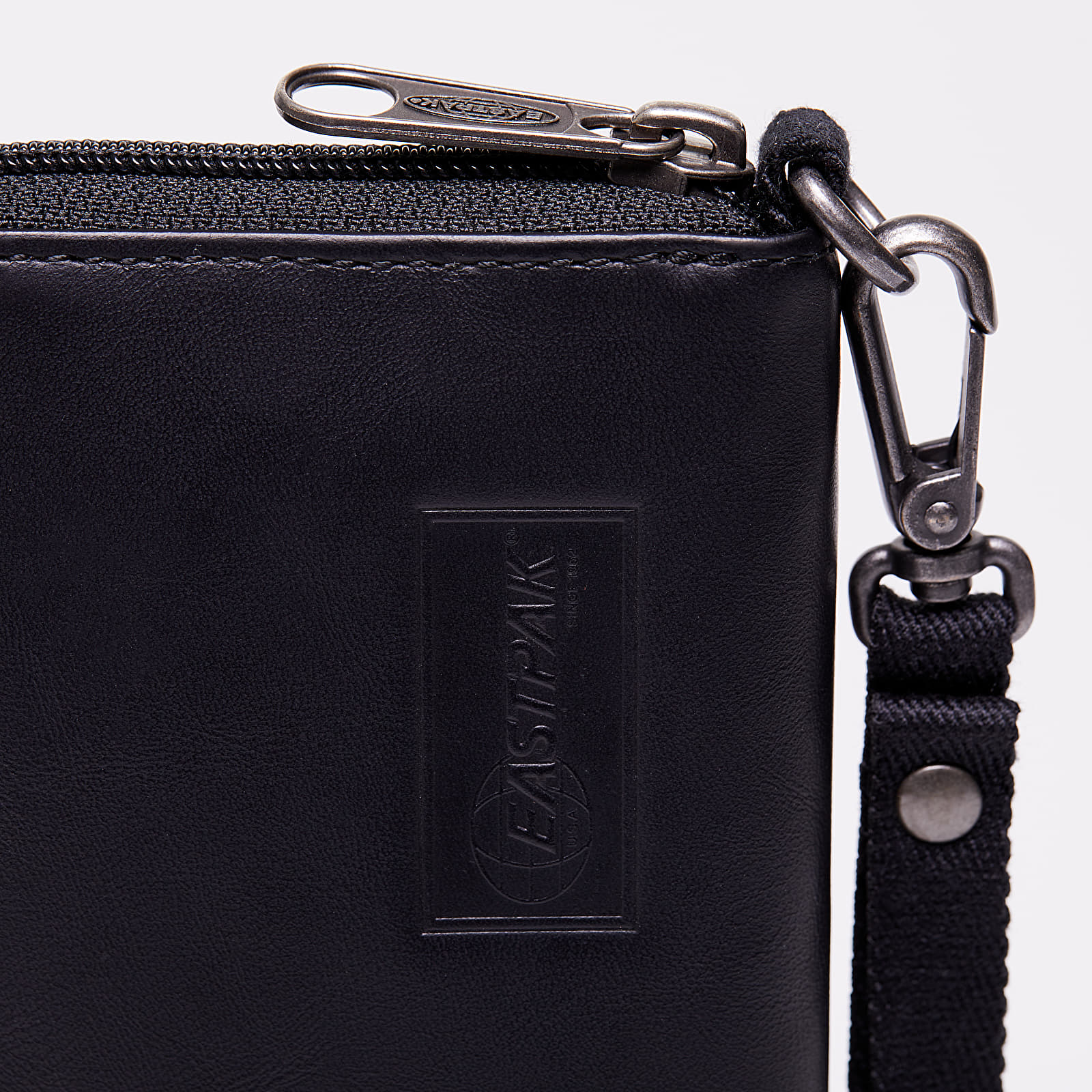 Portafogli EASTPAK Kai RFID Wallet Black Ink Leather