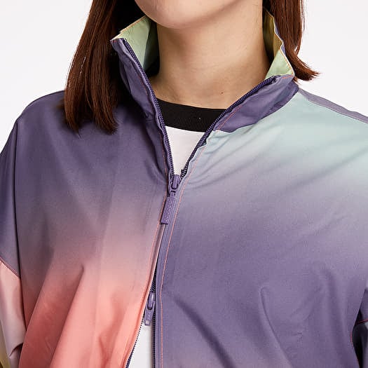 Multicolor track outlet jacket