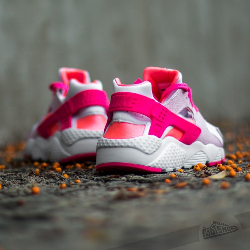 Women s shoes Nike Huarache Run GS White Pink Pow Lava Glow Footshop