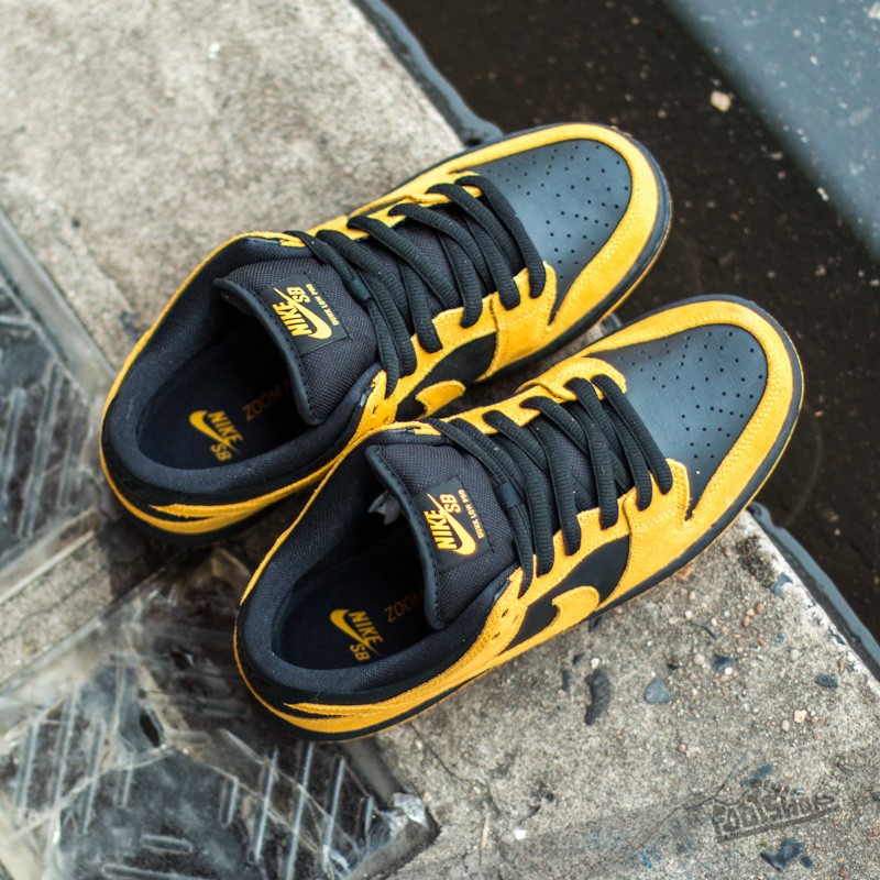 Zapatillas Hombre Nike Dunk Low Pro SB University Gold/ University Gold- Black