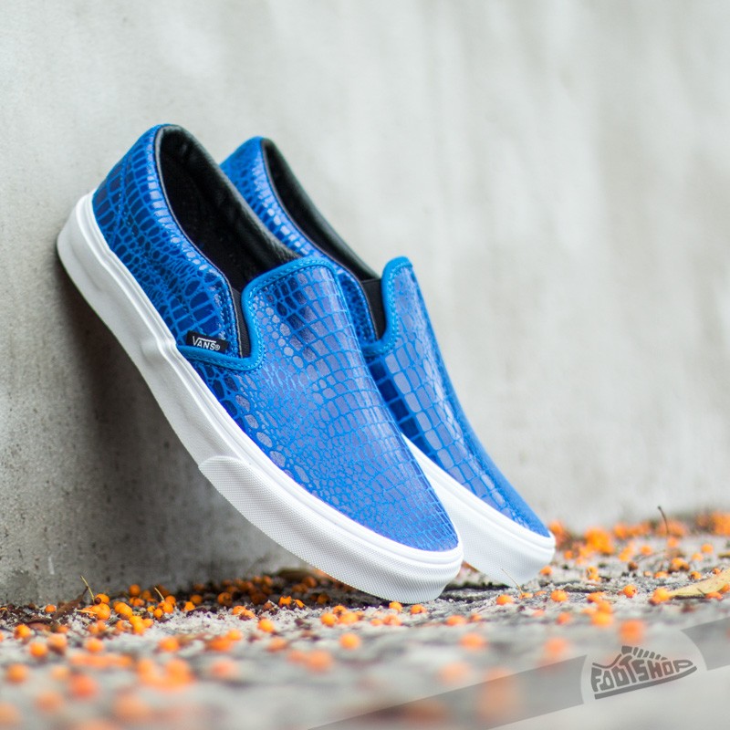 Men s shoes Vans Classic Slip On Snake Leather Blue Footshop