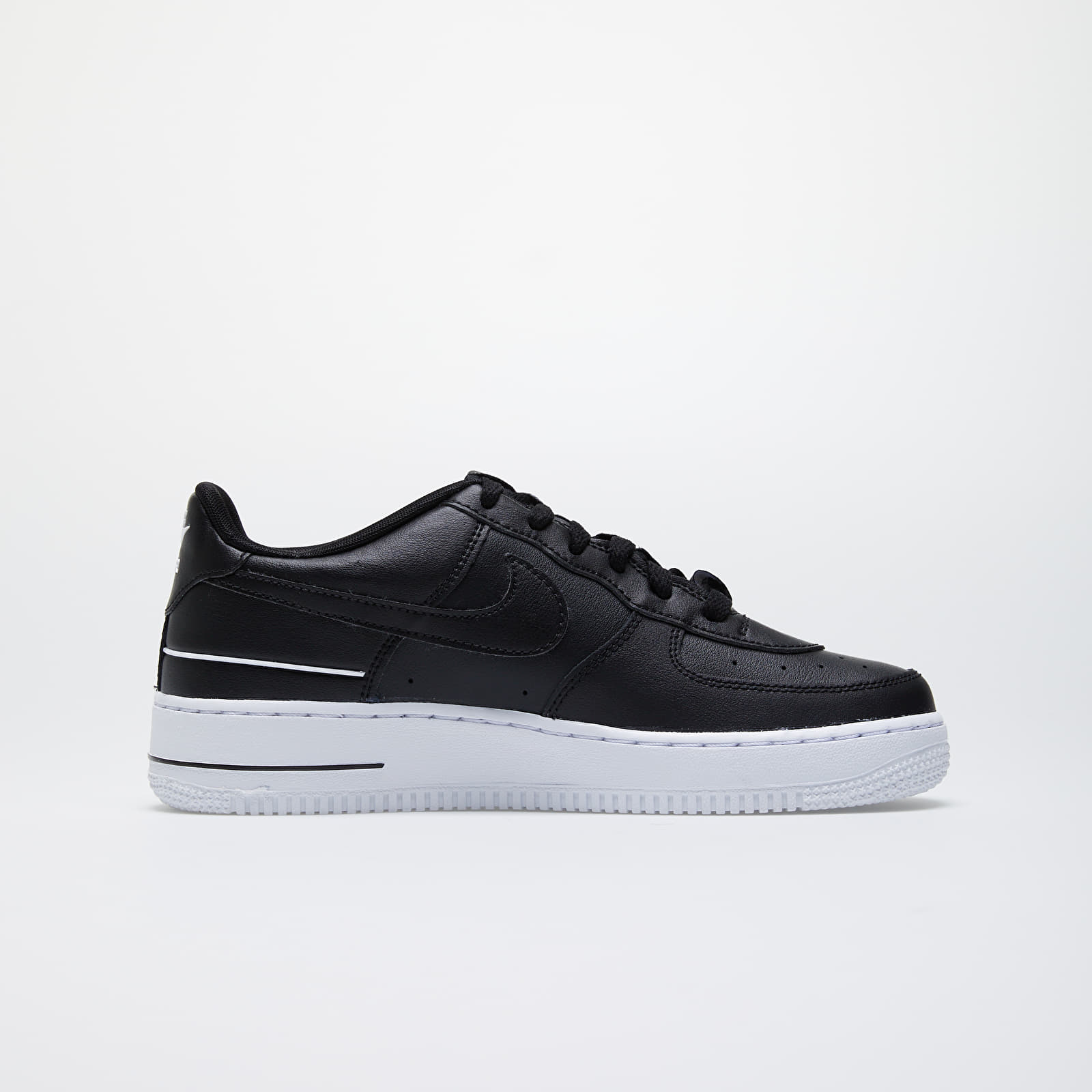 Gyerek sneakerek and cipők Nike Air Force 1 LV8 3 (GS) Black/ Black-White