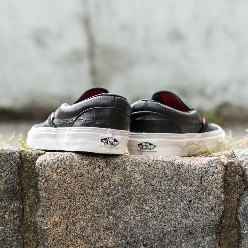 Women's shoes Vans Slip-On Croc Leather Black