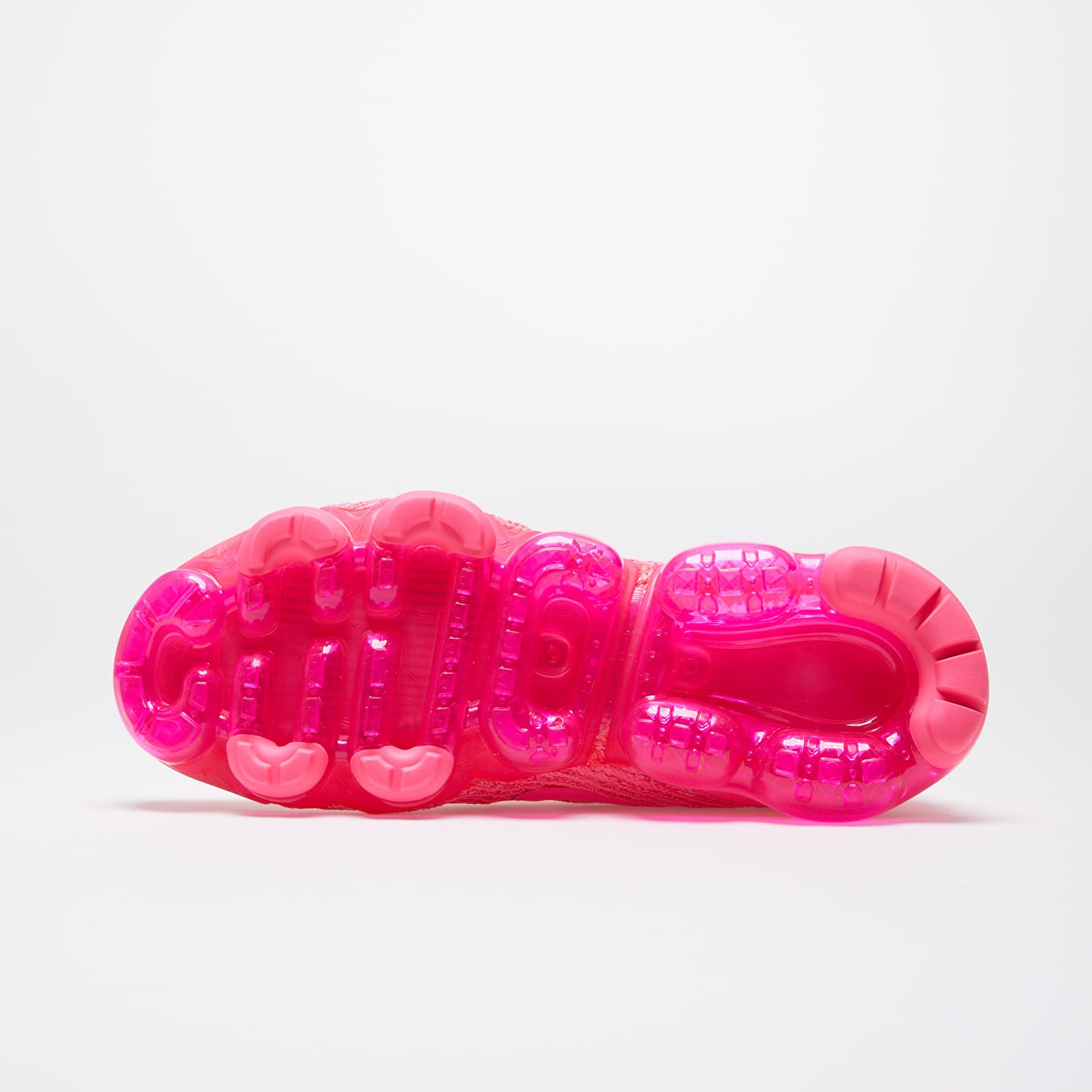 Vapormax hotsell hot pink