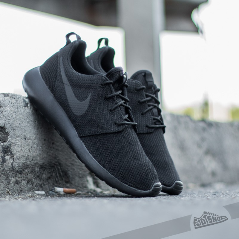 Dámské tenisky a boty Nike Wmns Roshe One Black/ Black- Anthracite