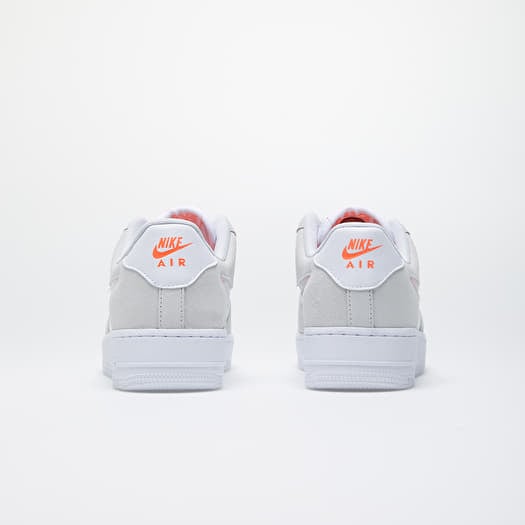 Zapatillas mujer Nike Wmns Air Force 1 07 SE Pure Platinum White Summit White Footshop