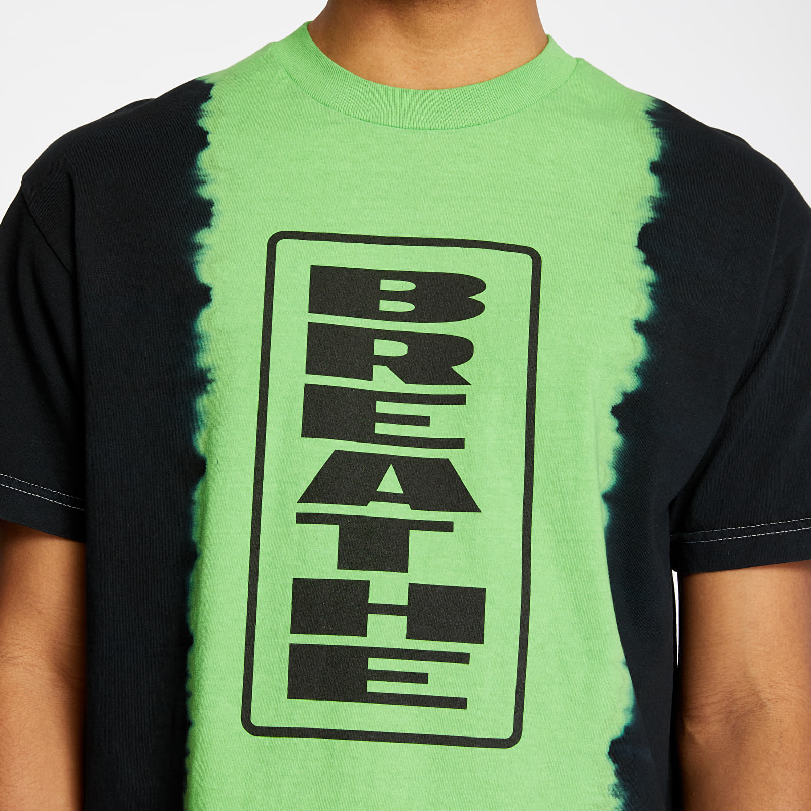 T-shirts PLEASURES Breate Split Dye Tee Black/ Green