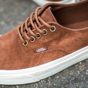 Vans scotchgard authentic decon hot sale