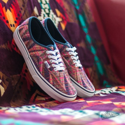 Chevron vans sales slip on