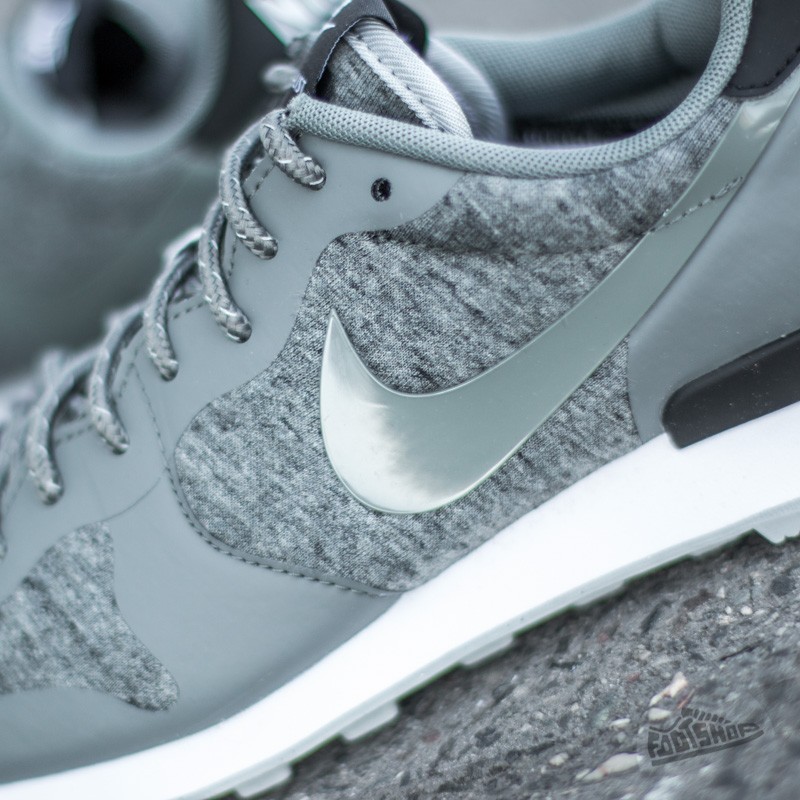 Dámské tenisky a boty W Nike Internationalist Tech Pack Tumbled Grey/ Tumbled Grey- Black White