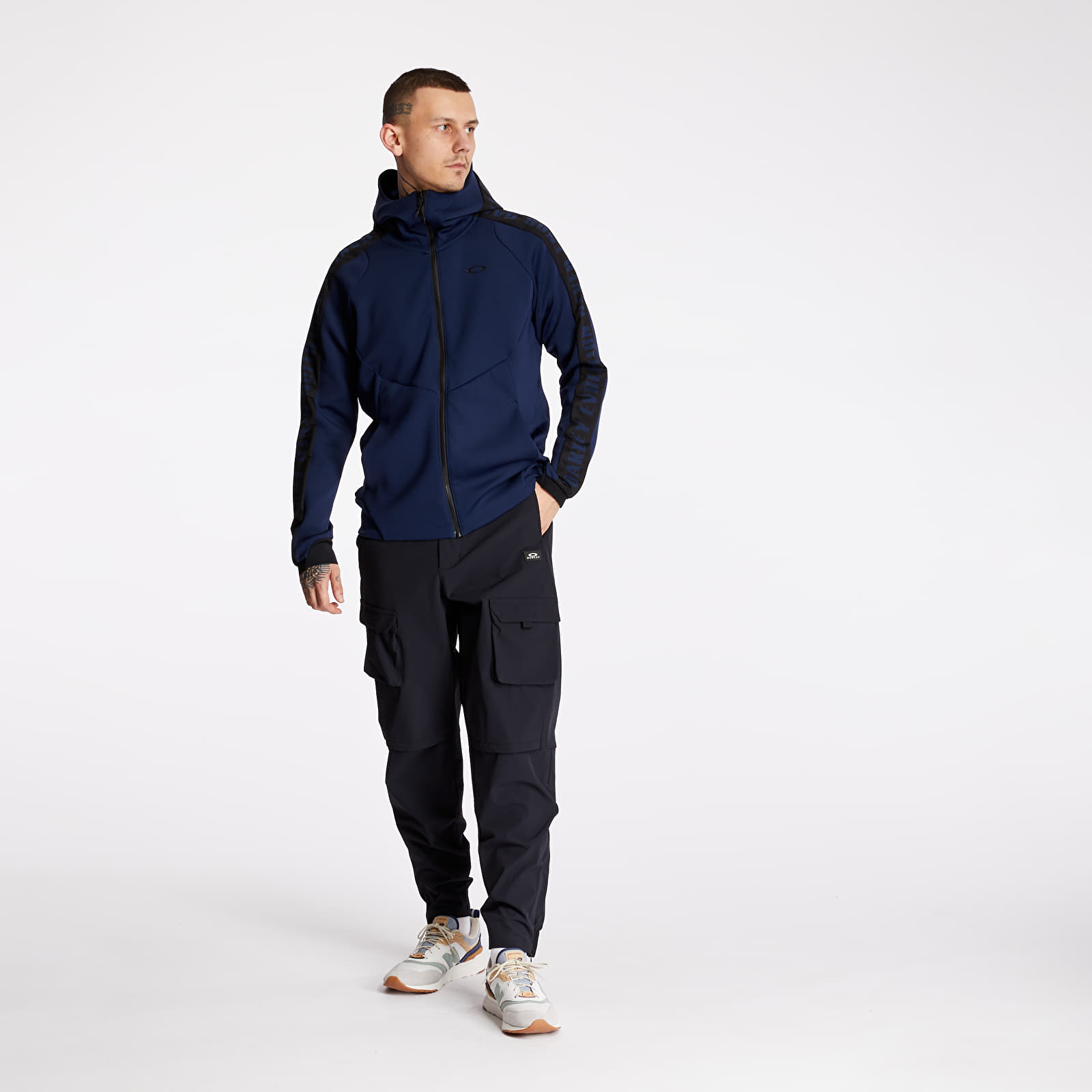 Bundy Oakley Enhance Synchronism Jacket 3.0 Black Iris