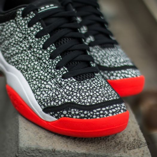 Nike air oscillate qs clearance
