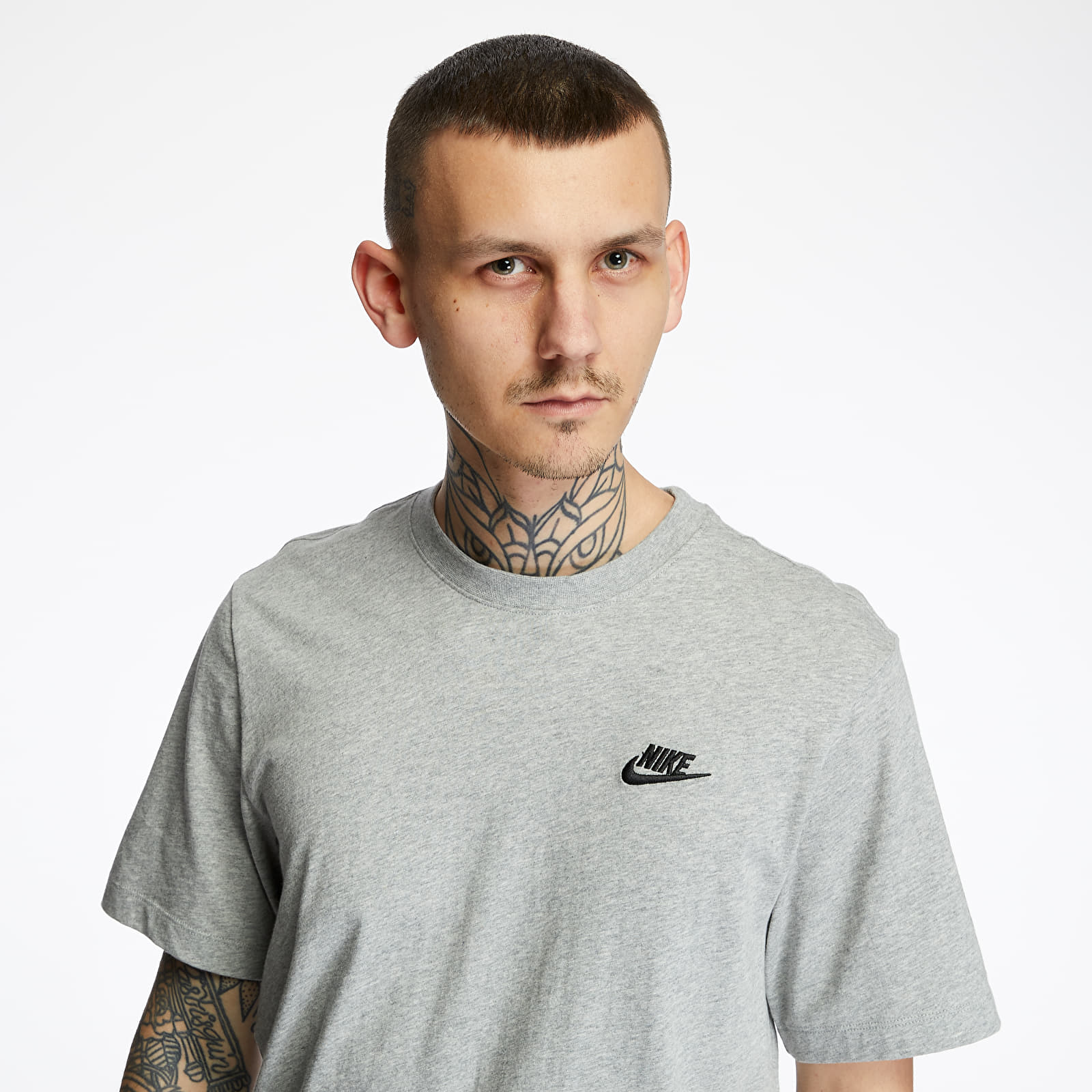 Camisetas Nike Sportswear Club Tee Dk Grey Heather/ Black