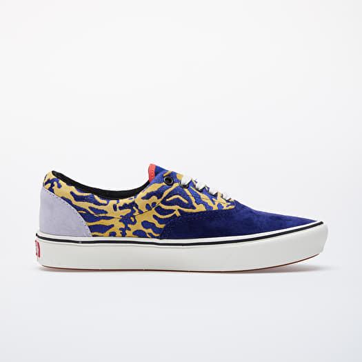 Vans ua comfy cush era clearance