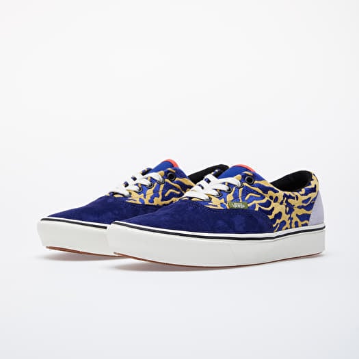 Vans comfycush on sale era bugs