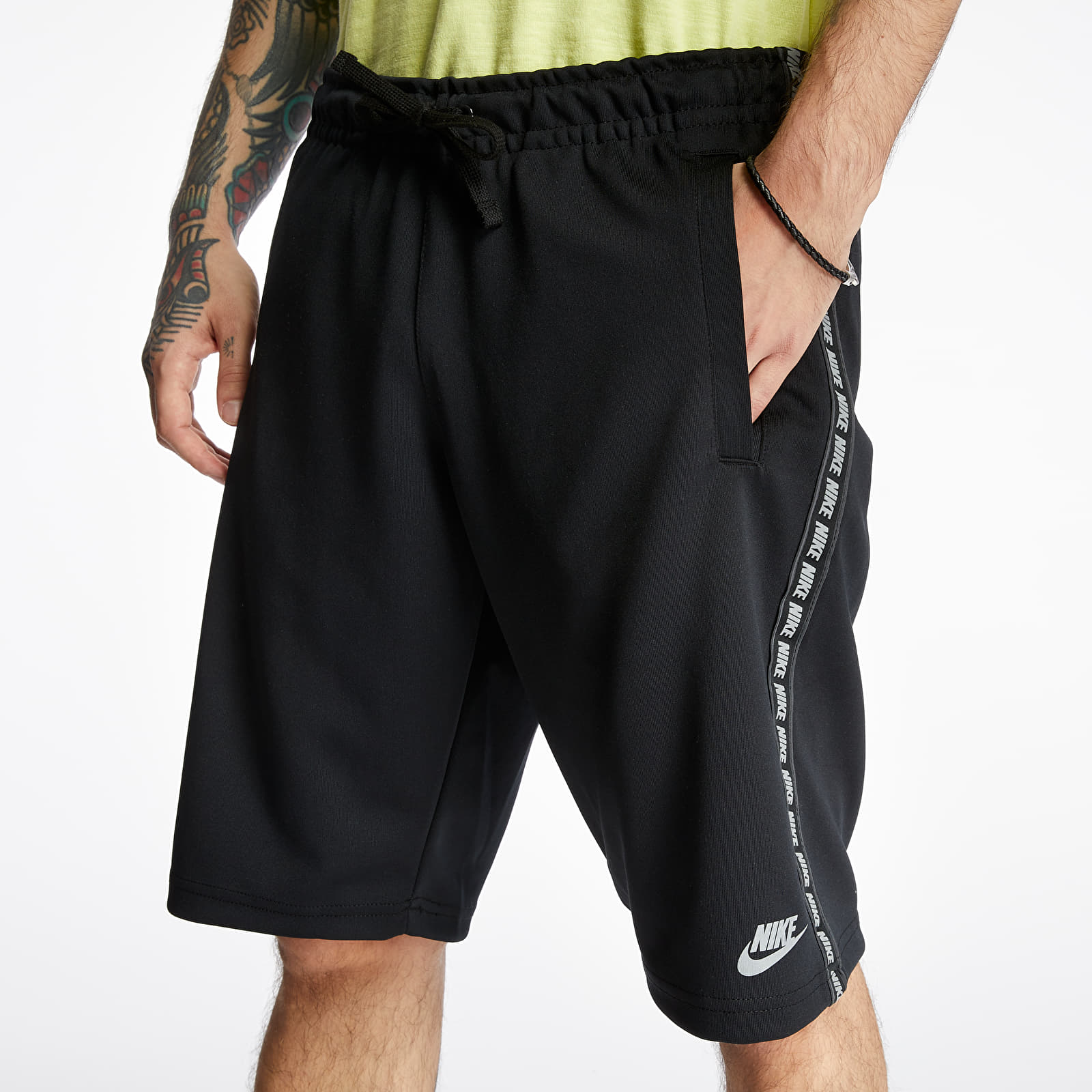 Pantalones cortos Nike Sportswear Repeat Poly Shorts Black Reflective Silv Footshop