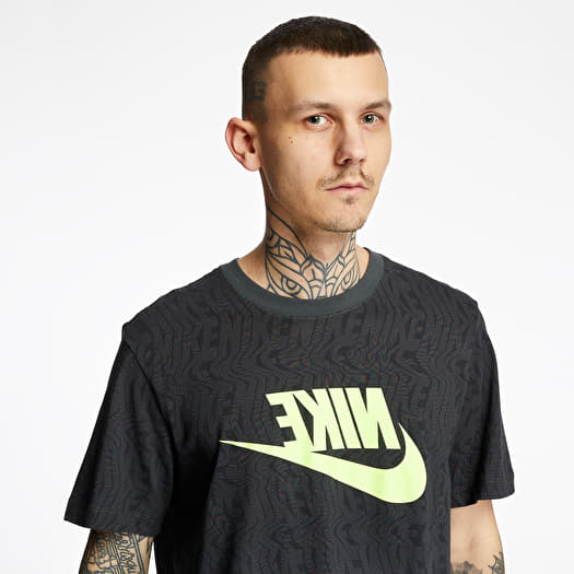 Nike hotsell volt tee