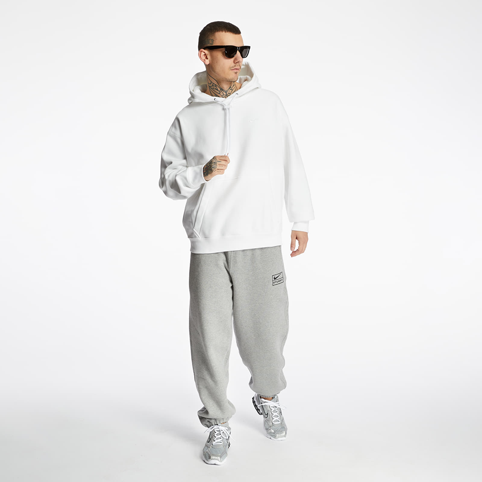 Sweatjacken und Sweatshirts NikeLab Hoodie White