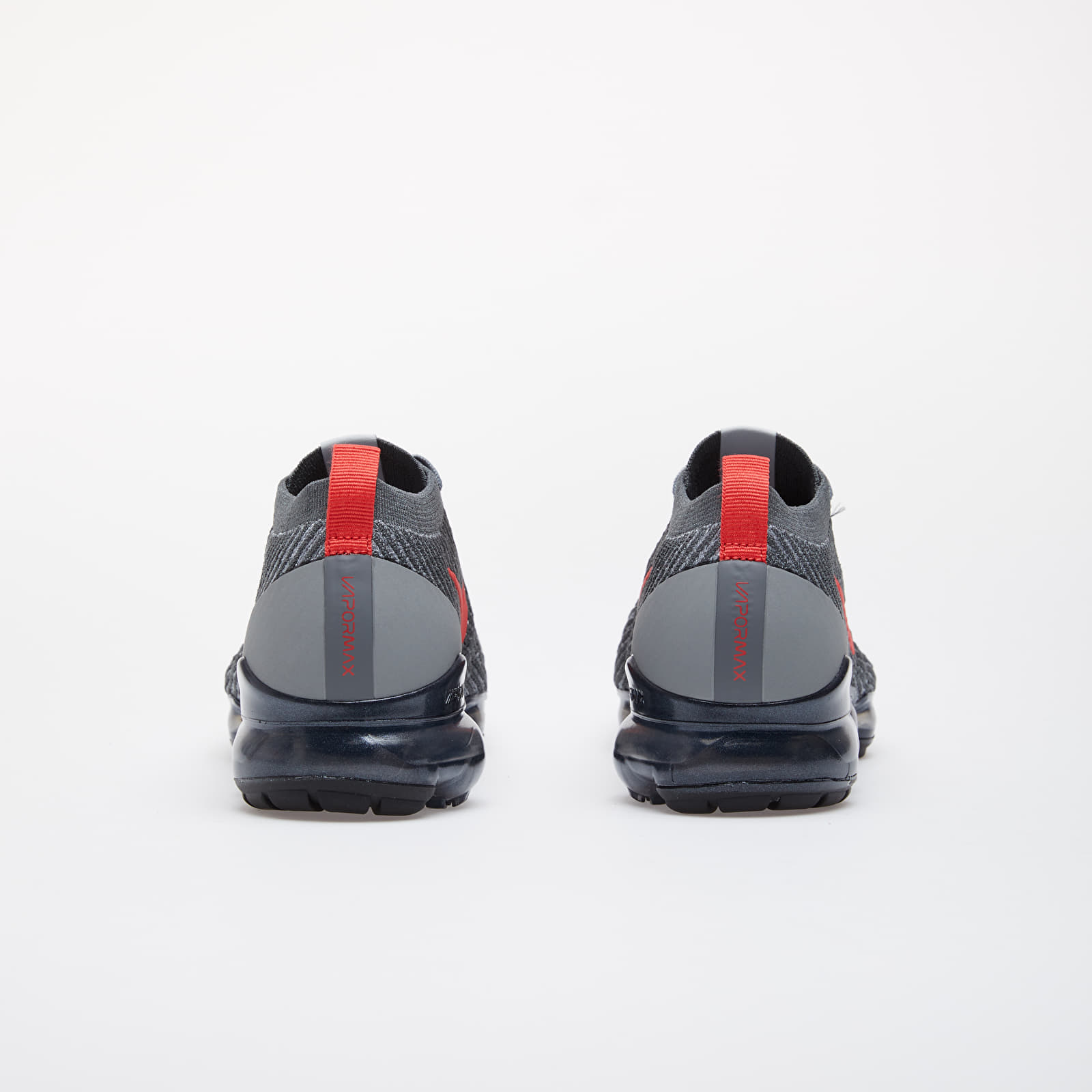 Nike vapormax grau rot 2025