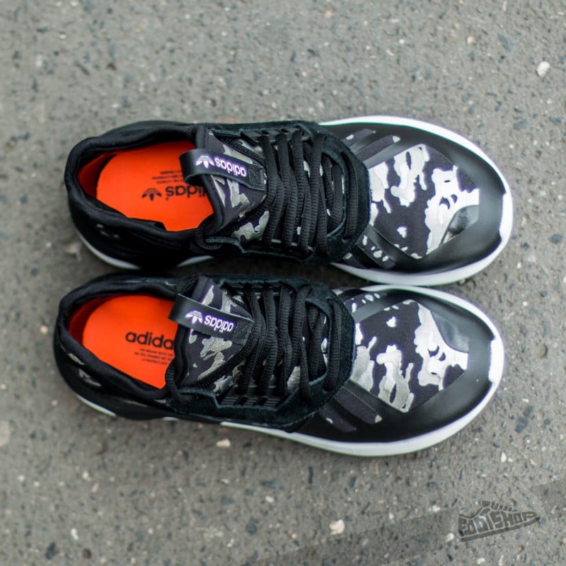 Women's shoes adidas Tubular Runner W Core Black/ Core Black/ Vin White