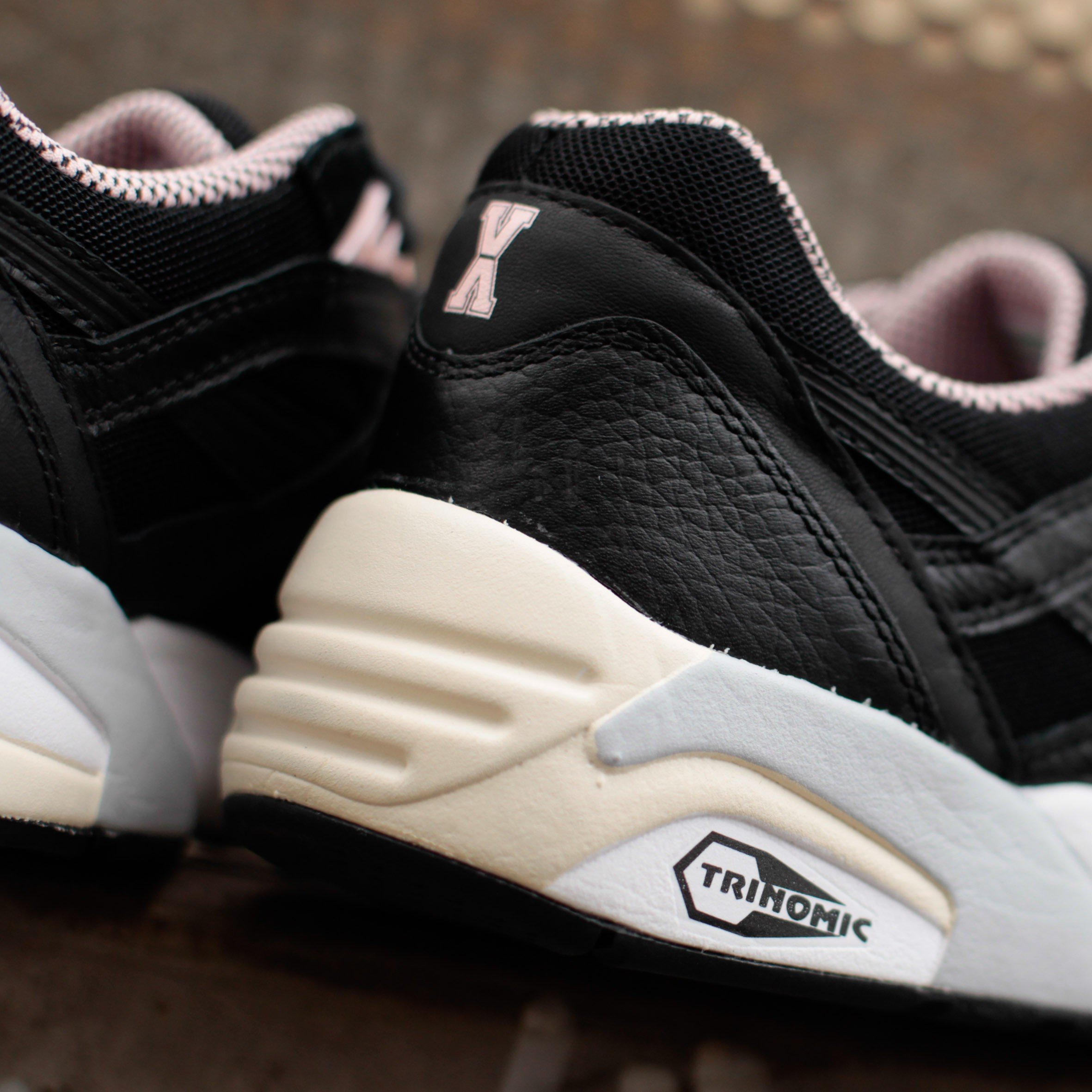 Puma trinomic r698 nylon black top