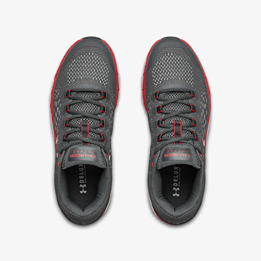 Under Armour Charged Intake 4