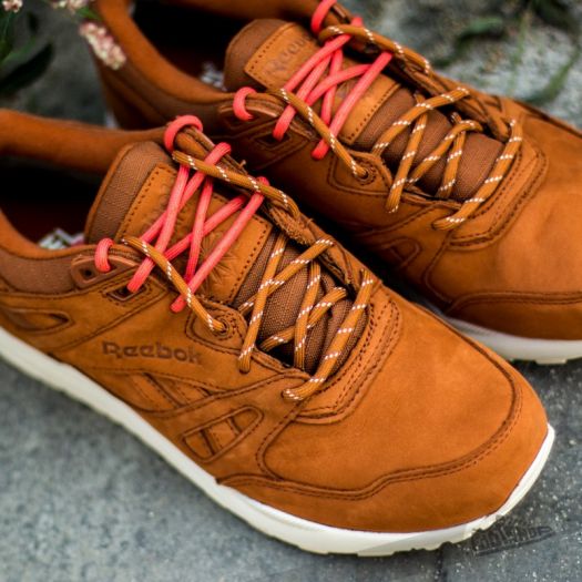 Reebok ventilator uomo marroni store