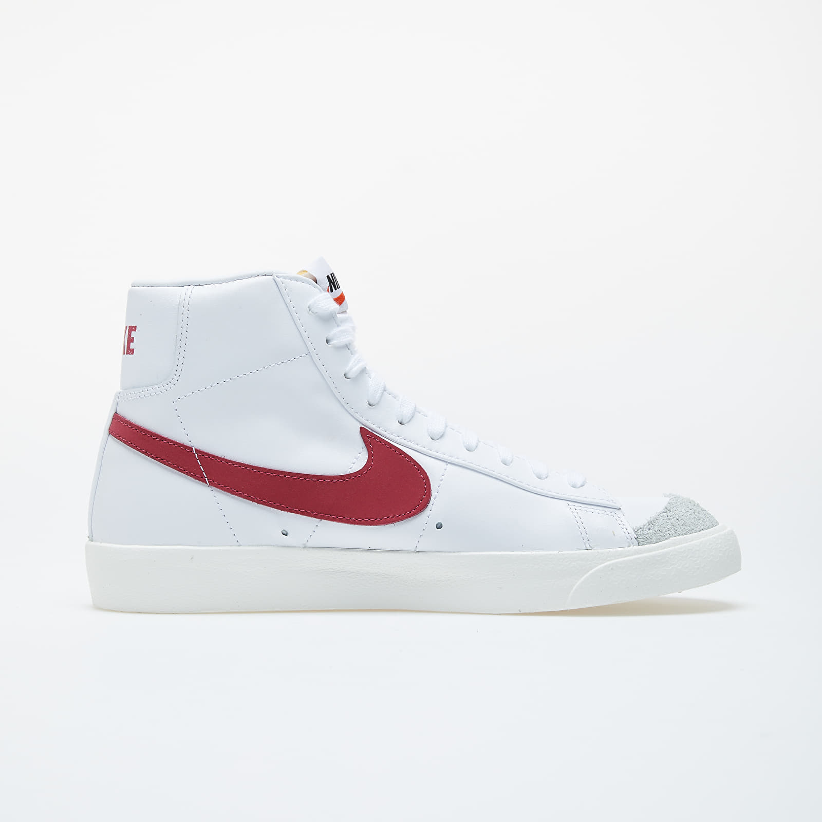Zapatillas Hombre Nike Blazer Mid '77 Vntg White/ Worn Brick-Sail