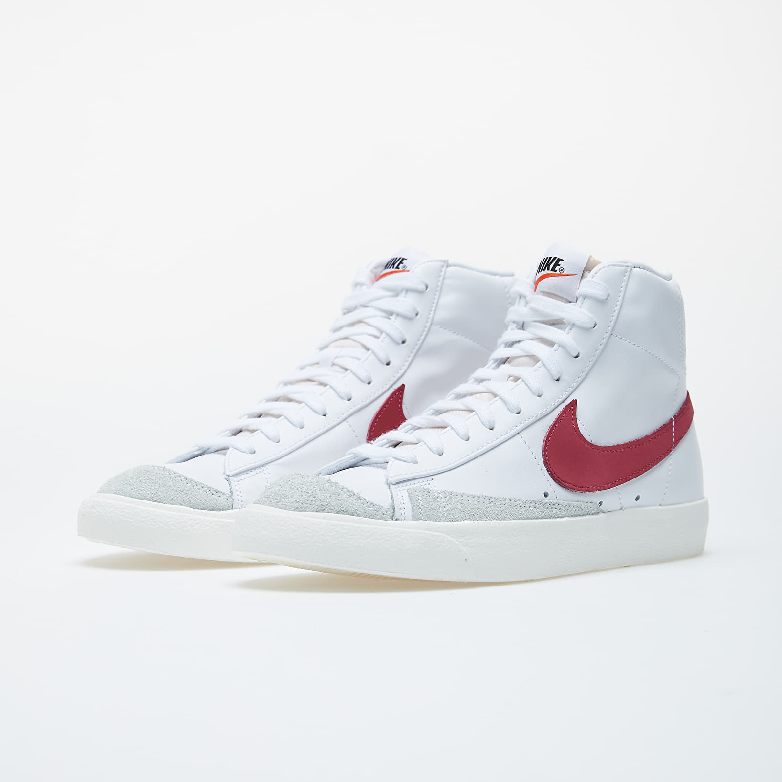 Zapatillas Hombre Nike Blazer Mid '77 Vntg White/ Worn Brick-Sail