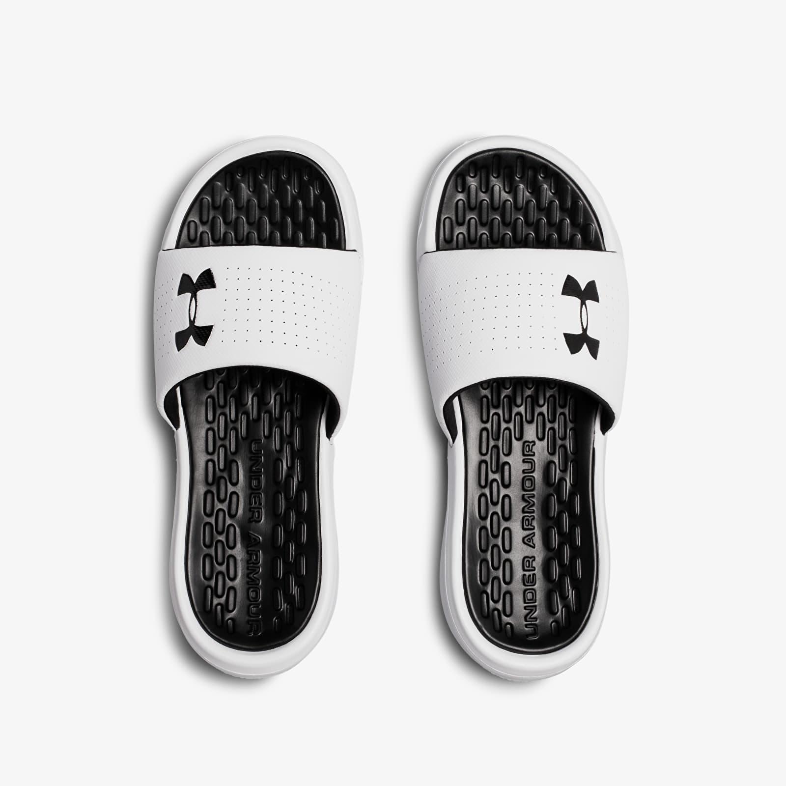 Chaussures et baskets homme Under Armour M Playmaker Fix SL White