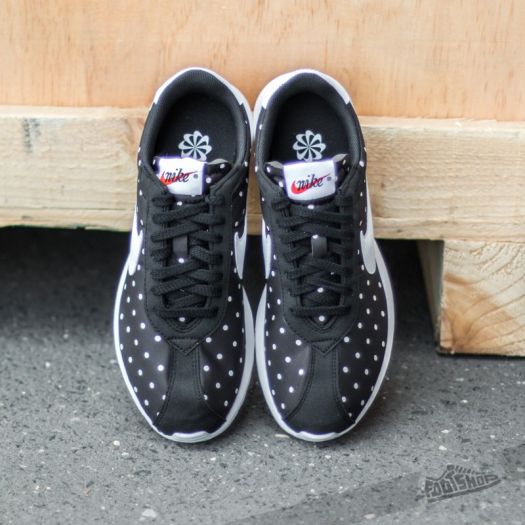 nike women's polka dot shoes