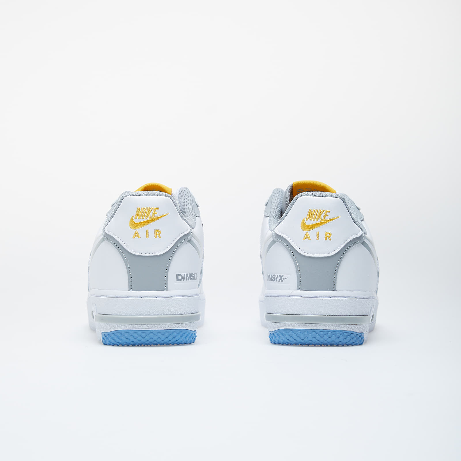 Herren Sneaker und Schuhe Nike Air Force 1 React White/ Lt Smoke Grey-University Gold