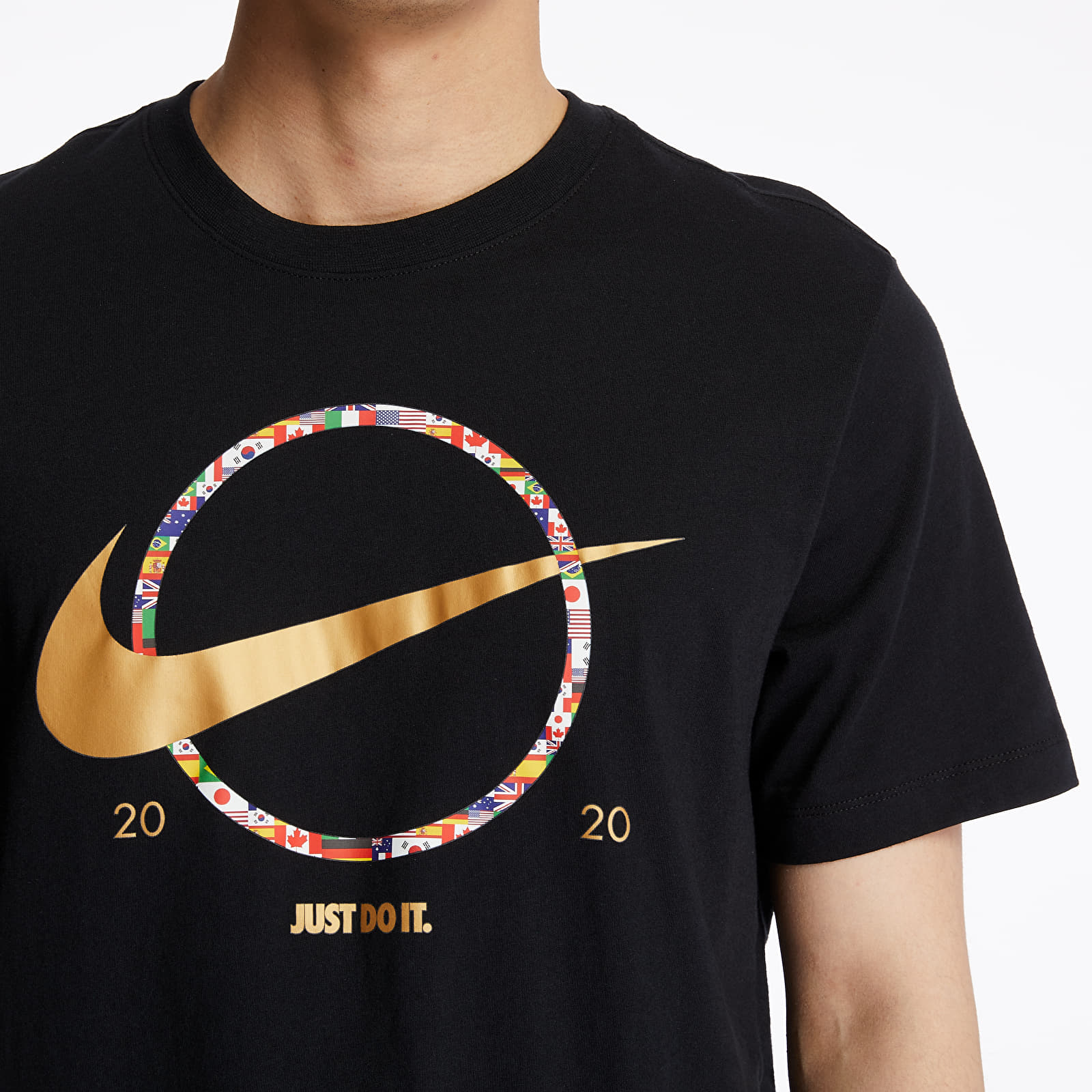 Тениски Nike Sportswear Preheat Swoosh Tee Black