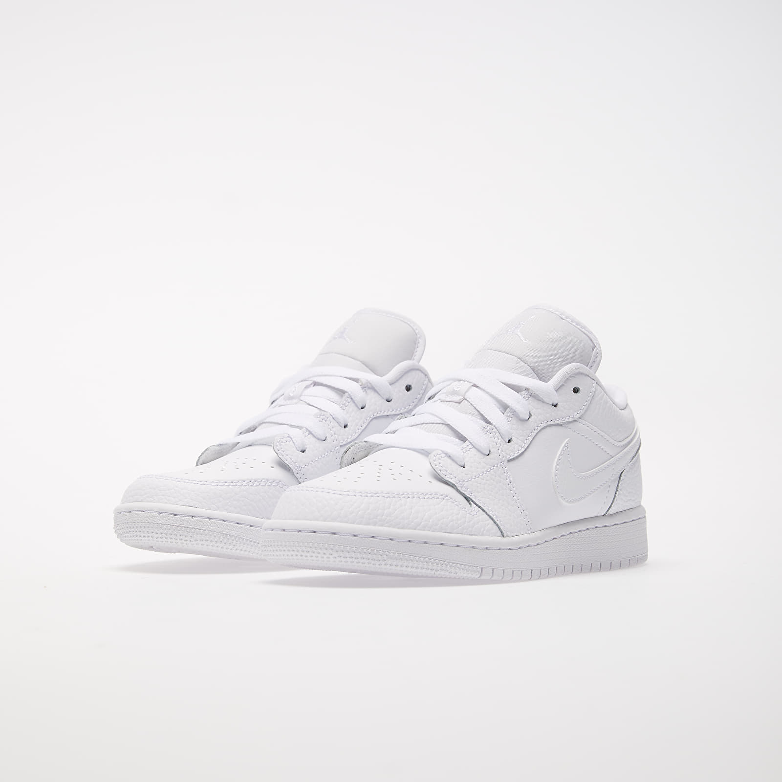 Low top shop white jordans