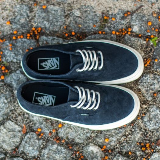 Vans authentic decon on sale scotchgard