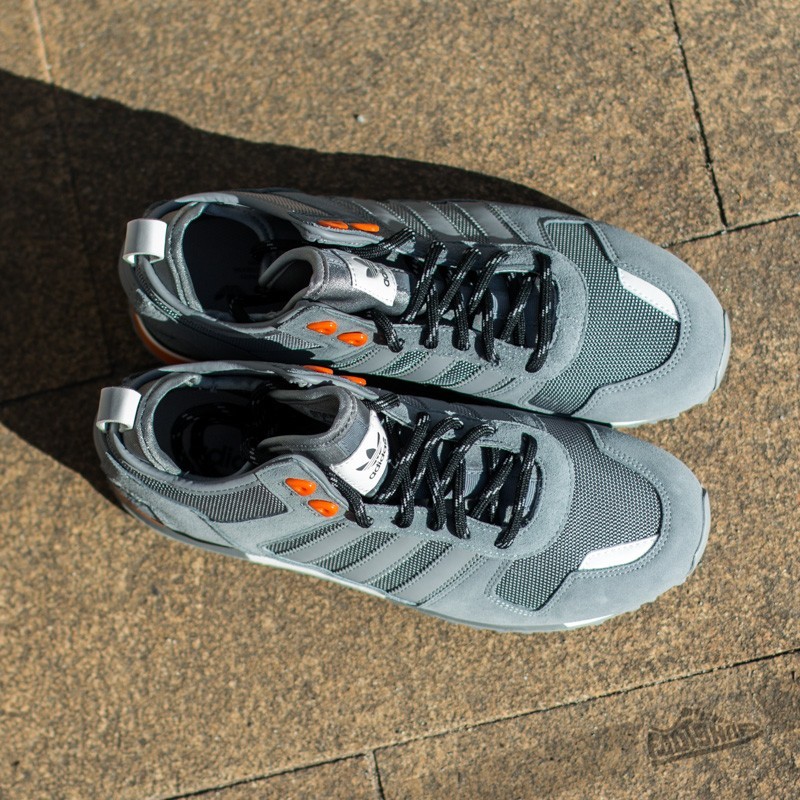 サイ　904545 Мужская обувь adidas ZX 700 Winter Grey/ Grey/ Ftw White (B35238
