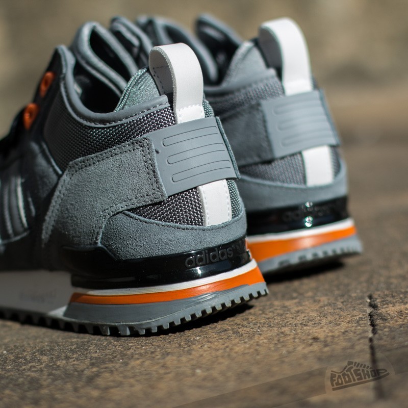 Мужская обувь adidas ZX 700 Winter Grey/ Grey/ Ftw White (B35238