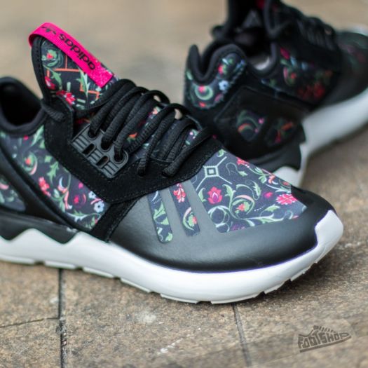 Women s shoes adidas Tubular Runner W Core Black Core Black Vivber Footshop