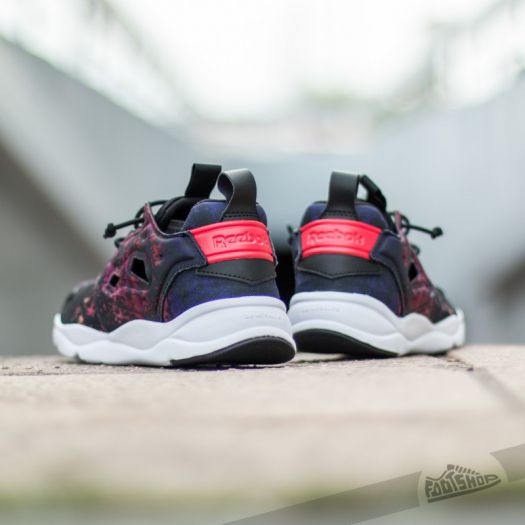 Chaussures et baskets femme Reebok Furylite SR Women Black Poppy
