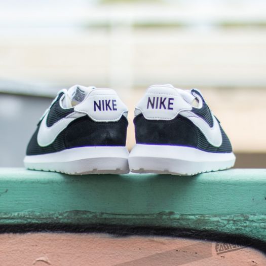 絵本・児童書 NIKE ROSHE LD-1000 QS Nike Roshe LD-1000 QS スニーカー | ブラック | FARFETCH JP