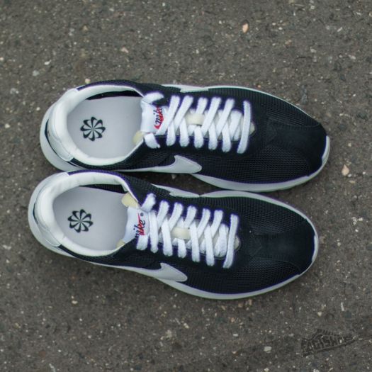 Chaussures et baskets femme Nike W Roshe LD- 1000 QS Black/ White